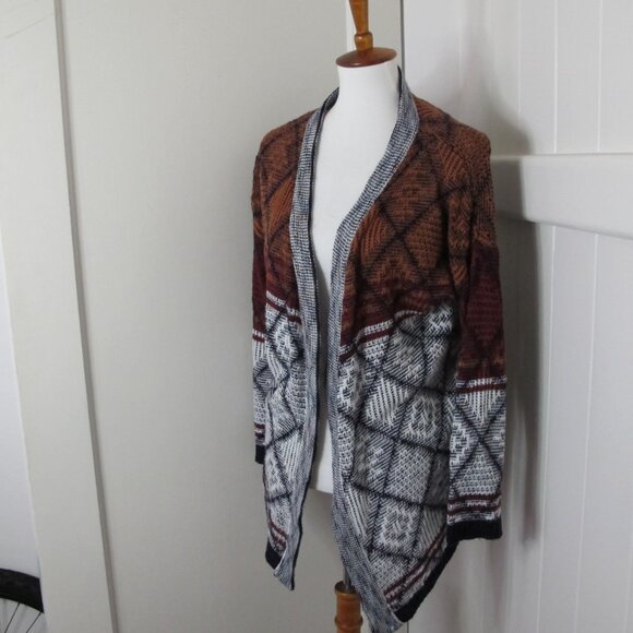 TOBI | Grandpa Texture Patterned Open Front Lightweight Cardigan - Picture 4 of 10